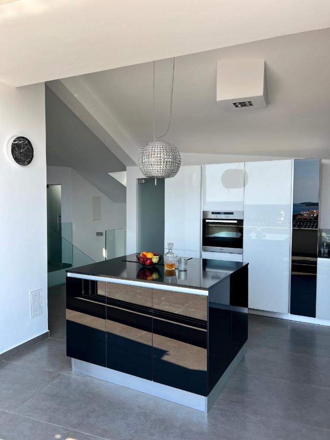 Luxury Laurus Penthouse With Awesome Sea View Apartment พรีมอชเตน ภายนอก รูปภาพ